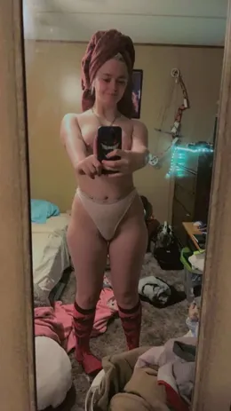 Hi I’m Marie sexy red head hooker