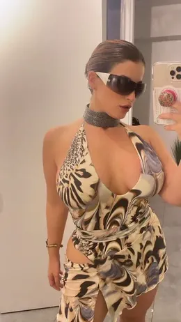 I’m available now for fun HMU on snap: scarlettbrow600