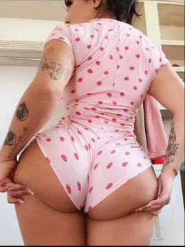 Snapchat:anastatia001…instagram : anastasia_anderson01 Yo it’s Anastasia I squirt a lot and suck rea