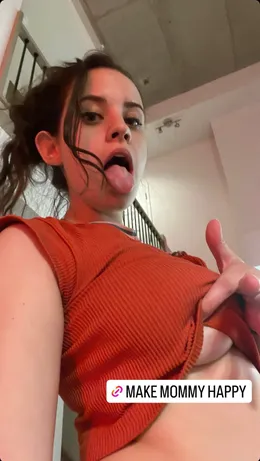 Videos
								FACETIME me to play virtually or invite me LET'S FUCK, MAKE ME SQUIRM. I KNOW YOU CAN