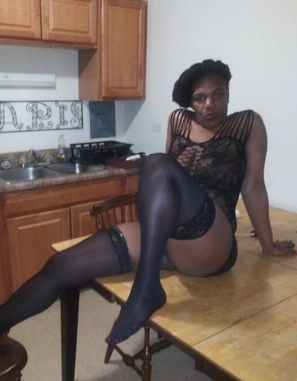 224-247-6228 South Bend Escorts  Caramel