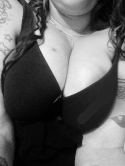 815-593-1889 Fayetteville NC Escorts  Tee