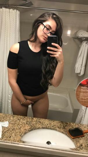 💕NO CONDOM AND ALL SERVICE💕Young sexy Beauty queen💕 💋Curvyy Ass And Clean Pussy💋INCALL&OUT