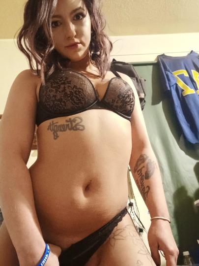 304-910-5306 CharlestonWV Escorts  Kaycee Starr